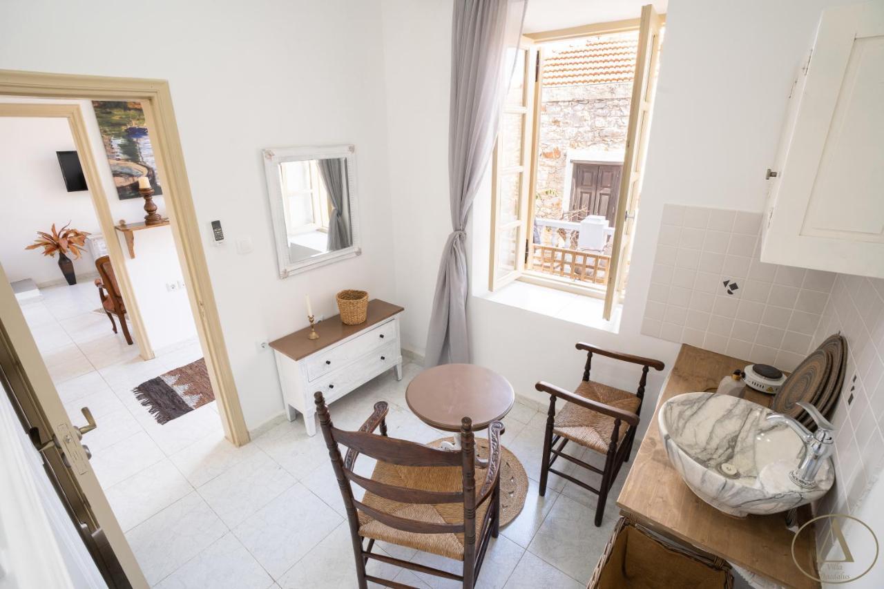 Villa Mansion House Chalki Town Exterior foto