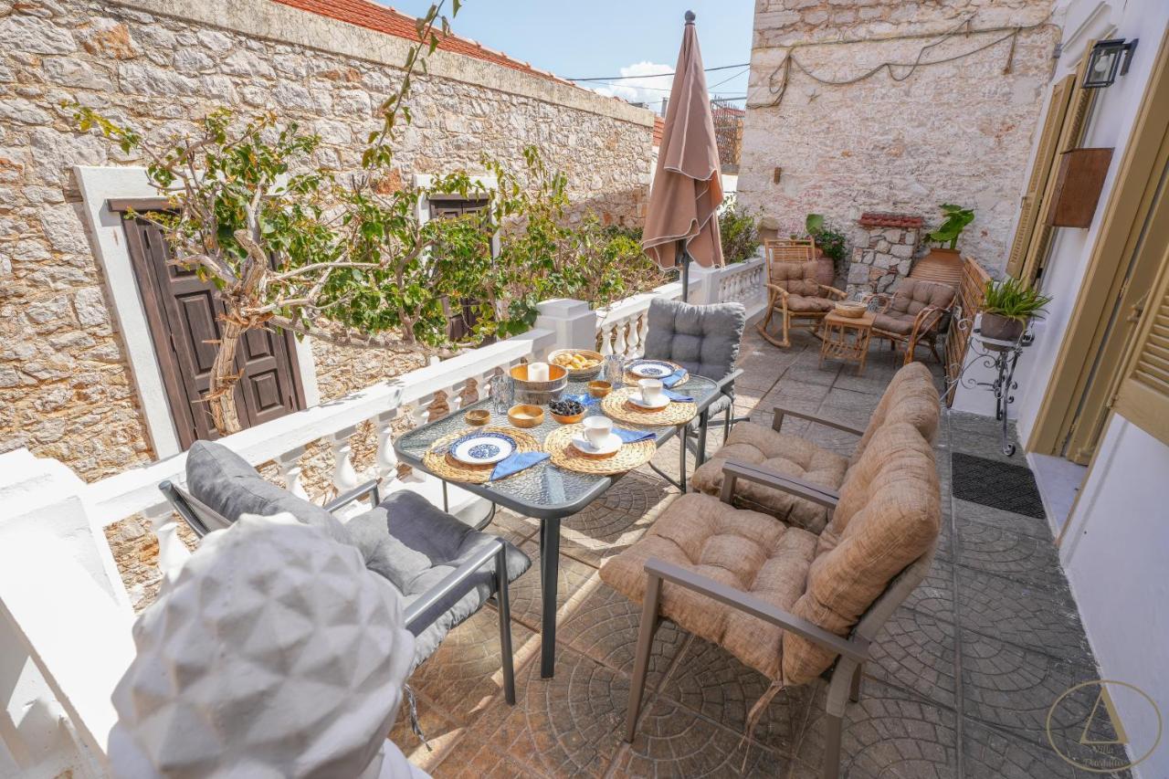 Villa Mansion House Chalki Town Exterior foto